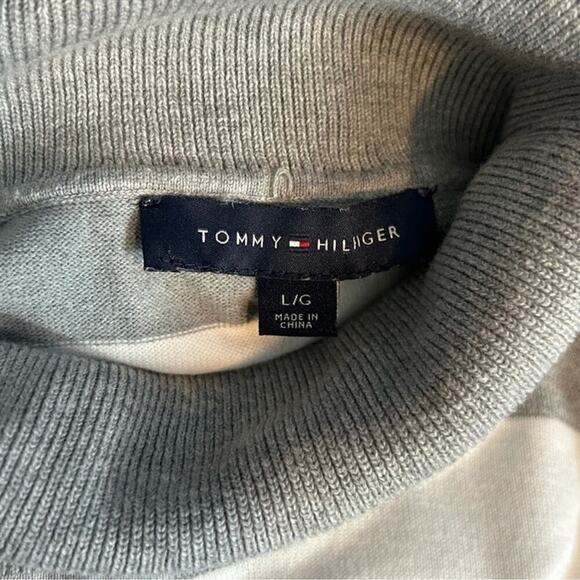 Tommy Hilfiger Gray Knit Stripe Turtleneck Sweater Button Cuffs Size Large - Picture 8 of 12